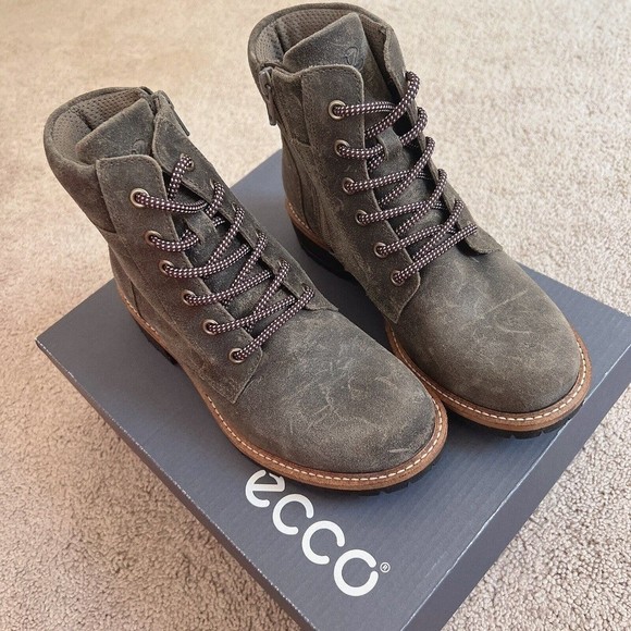 NWB ECCO Women’s hydromax Chelsea Boot, Side-zip Size 5-5.5, EU 36 Tarmac - Picture 1 of 9
